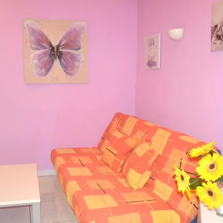 Av. Familia De Betancourt Y Molina Apartament